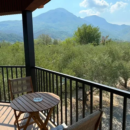 Octerra - Private Jacuzzi - & Mountain View 펜션 *
