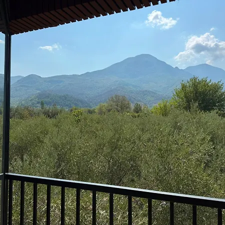 Octerra - Private Jacuzzi - & Mountain View